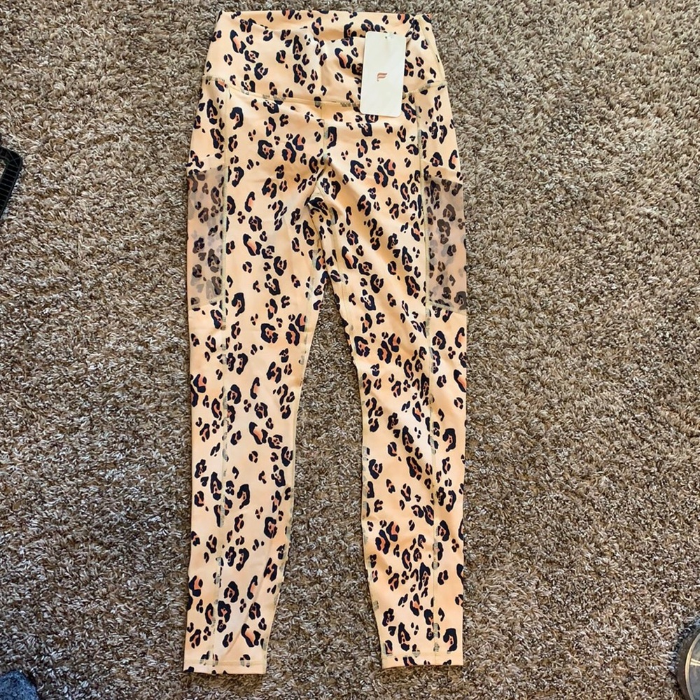 Fabletics size Med leggings leopard. Brand New